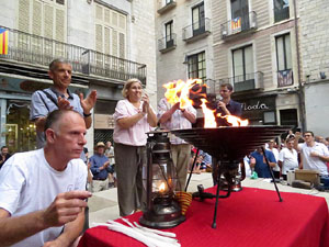 Arribada a Girona de la Flama del Canigó 2017