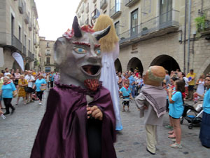 Arribada a Girona de la Flama del Canigó 2017