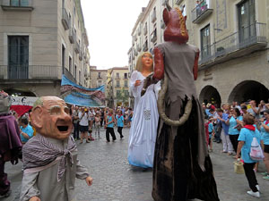 Arribada a Girona de la Flama del Canigó 2017