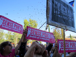 Arribada i sortida de l'alcaldessa Marta Madrenas del Palau de Justícia