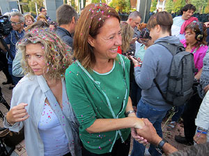 Arribada i sortida de l'alcaldessa Marta Madrenas del Palau de Justícia