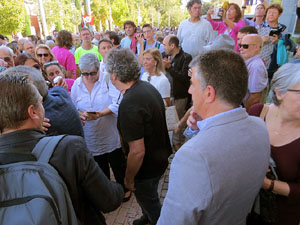 Arribada i sortida de l'alcaldessa Marta Madrenas del Palau de Justícia