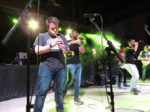Festival Strenes 2017. Actuació del grup The Cuit's a la plaça de Santa Susanna del Mercadal