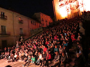 Festival Strenes 2017. Concert Tossudament Llach a les escales de la Catedral