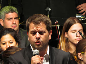 Festival Strenes 2017. Concert Tossudament Llach a les escales de la Catedral