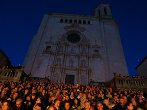 Festival Strenes 2017. Concert Tossudament Llach a les escales de la Catedral