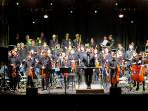 Festival Strenes 2017. Concert Tossudament Llach a les escales de la Catedral