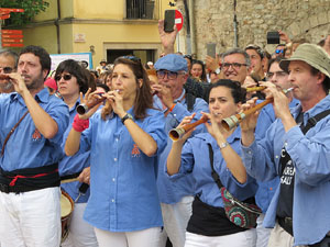Temps de Flors 2017. Diada Castellera a la pla&ccedil;a de Sant Feliu amb els Marrecs de Salt, els Xics de Granollers, i els Xiquets de Reus