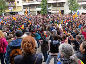 Jornada de vaga general 8N. Concentració davant la seu de la Generalitat a Girona