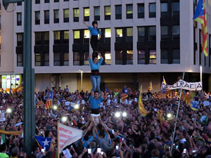 Concentració a la plaça de la Constitució convocada per la plataforma Girona Vota a favor del Referèndum