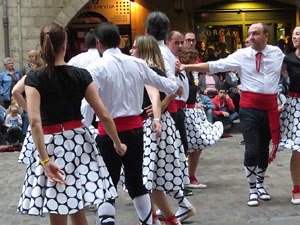 Fires 2017. Ball de gitanes de Montmel&oacute; a la pla&ccedil;a del Vi