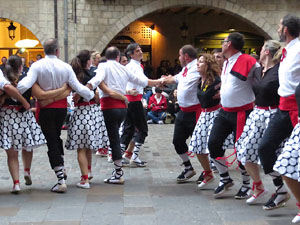 Fires 2017. Ball de gitanes de Montmel&oacute; a la pla&ccedil;a del Vi