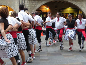 Fires 2017. Ball de gitanes de Montmel&oacute; a la pla&ccedil;a del Vi