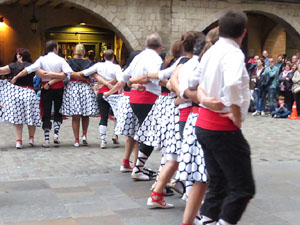 Fires 2017. Ball de gitanes de Montmel&oacute; a la pla&ccedil;a del Vi