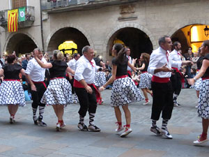 Fires 2017. Ball de gitanes de Montmel&oacute; a la pla&ccedil;a del Vi