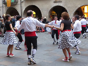 Fires 2017. Ball de gitanes de Montmel&oacute; a la pla&ccedil;a del Vi