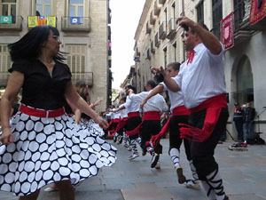 Fires 2017. Ball de gitanes de Montmel&oacute; a la pla&ccedil;a del Vi