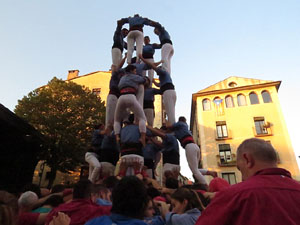 Fires 2017. Els Castells de Vigília a la plaça de Sant Feliu, amb els Marrecs de Salt, la Colla Castellera Esperxats de l'Estany i els Castellers d'Andorra