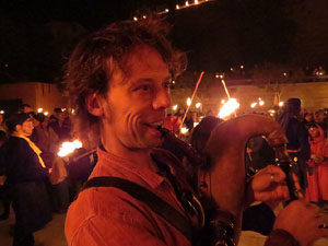 Fires 2017. Espectacle de foc i m&uacute;sica Llumin&agrave;ries de Fires, amb Taller de Magn&egrave;sia i Els Berros de la Cort