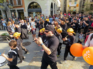 Fires 2017. Passejada amb la Mula Baba i teatre de titelles a la Rambla de la Llibertat