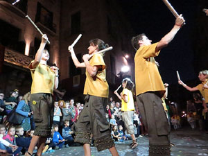 Fires 2017. Ballades de capgrossos, gegants i faràndula a la plaça del Vi