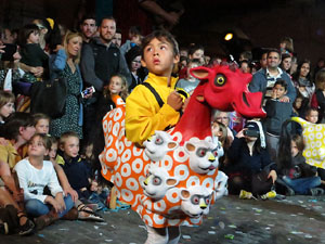 Fires 2017. Ballades de capgrossos, gegants i faràndula a la plaça del Vi