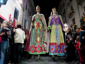 Fires 2017. Ballades de capgrossos, gegants i faràndula a la plaça del Vi