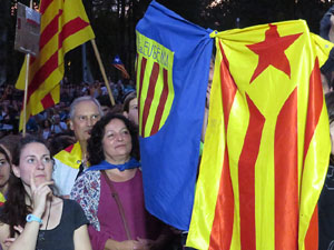 Manifestació 'República!' pels carrers de la ciutat i el Parc de la Devesa
