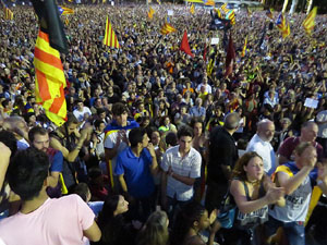 Manifestació 'República!' pels carrers de la ciutat i el Parc de la Devesa