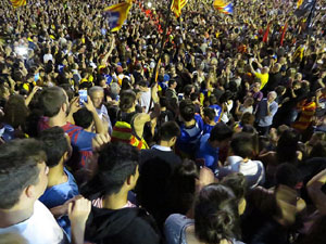 Manifestació 'República!' pels carrers de la ciutat i el Parc de la Devesa