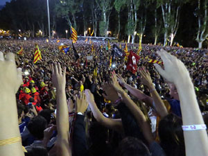 Manifestació 'República!' pels carrers de la ciutat i el Parc de la Devesa
