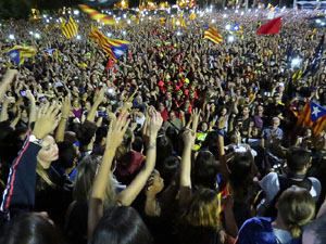 Manifestació 'República!' pels carrers de la ciutat i el Parc de la Devesa
