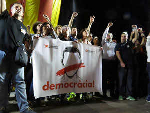 Manifestació 'República!' pels carrers de la ciutat i el Parc de la Devesa