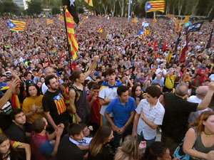 Manifestació 'República!' pels carrers de la ciutat i el Parc de la Devesa