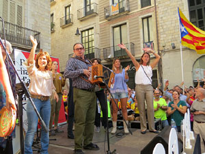 Marat&oacute; per la democr&agrave;cia. Concentraci&oacute; i parlaments a la pla&ccedil;a del Vi