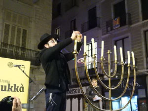 Nadal 2017. Encesa de les llums de Hanukkà a la plaça del Vi