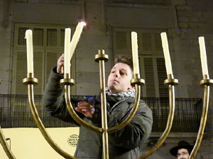 Nadal 2017. Encesa de les llums de Hanukkà a la plaça del Vi