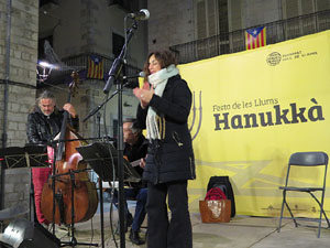 Nadal 2017. Encesa de les llums de Hanukkà a la plaça del Vi