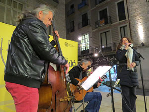 Nadal 2017. Encesa de les llums de Hanukkà a la plaça del Vi