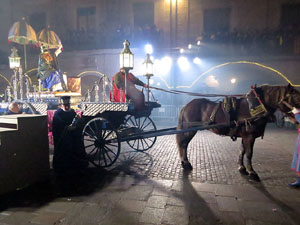 La Cavalcada de Reis 2018. Arribada del seguici a la plaça del Vi