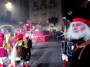 La Cavalcada de Reis 2018. Arribada del seguici a la plaça del Vi