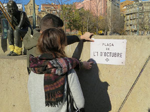 Canvi de nom de la plaça Constitució per plaça de l'1 d'octubre