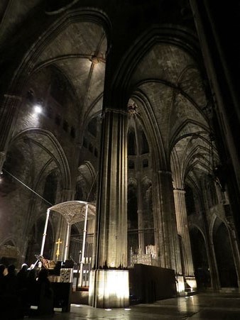 Interior de la nau gòtica durant el concert