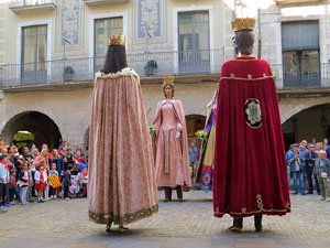 Toc de rams. Canvi dels rams de flors de les gegantes de Girona