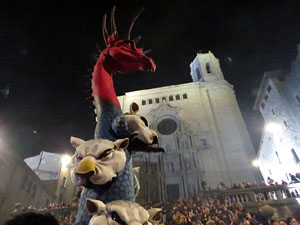 Fires 2018. La Beatufarra, descens del Beatusaure per les escales de la Catedral de Girona