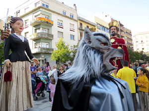 Fires 2018. 37a. Trobada de Gegants de Fires de Sant Narc&iacute;s. La cercavila