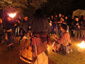 Fires 2018. Espectacle de foc i m&uacute;sica Llumin&agrave;ries de Fires, a c&agrave;rrec de Taller de Magn&egrave;sia i Els Berros de la Cort