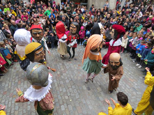 Fires 2018. Passejada amb els capgrossos de la ciutat i Fal·lera Gironina