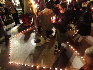 Nadal 2018 a Girona. Encesa de les llums de Hanukkà al pati dels Rabins