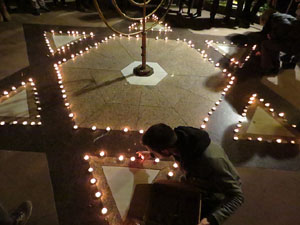 Nadal 2018 a Girona. Encesa de les llums de Hanukkà al pati dels Rabins